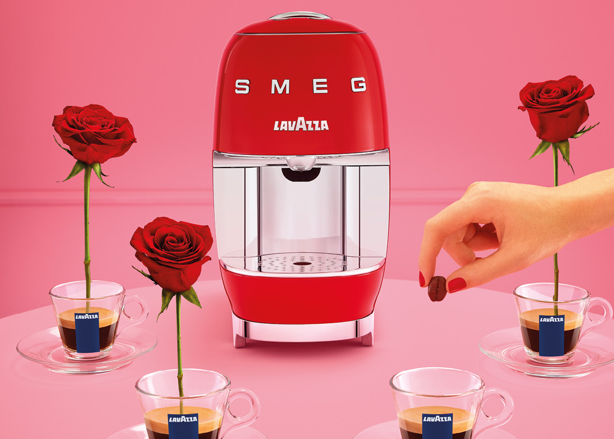 A Modo Mio SMEG Macchina caffè espresso Lavazza